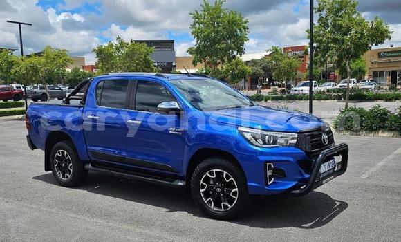 Nunua Ilio tumika Toyota Hilux Bluu Gari ndani ya Livingstone nchini Zambia Nunua Ilio tumika Toyota Hilux Bluu Gari ndani ya Livingstone nchini Zambia