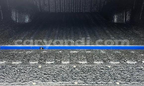 Nunua Ilio tumika Toyota Hilux Bluu Gari ndani ya Livingstone nchini Zambia Nunua Ilio tumika Toyota Hilux Bluu Gari ndani ya Livingstone nchini Zambia