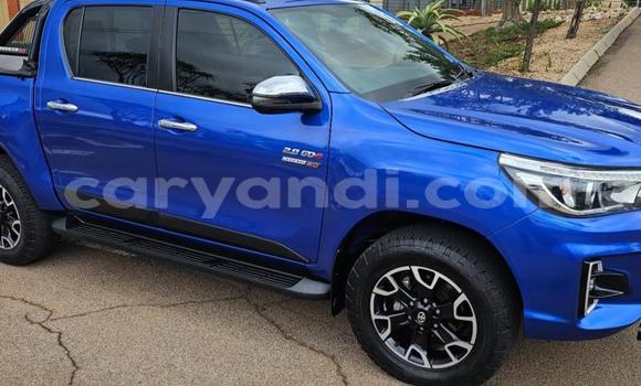 Nunua Ilio tumika Toyota Hilux Bluu Gari ndani ya Livingstone nchini Zambia Nunua Ilio tumika Toyota Hilux Bluu Gari ndani ya Livingstone nchini Zambia