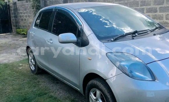 Buy Used Toyota Vitz White Car in Choma in Southern Buy Used Toyota Vitz White Car in Choma in Southern