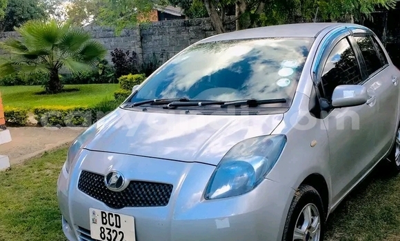 Buy Used Toyota Vitz White Car in Choma in Southern Buy Used Toyota Vitz White Car in Choma in Southern