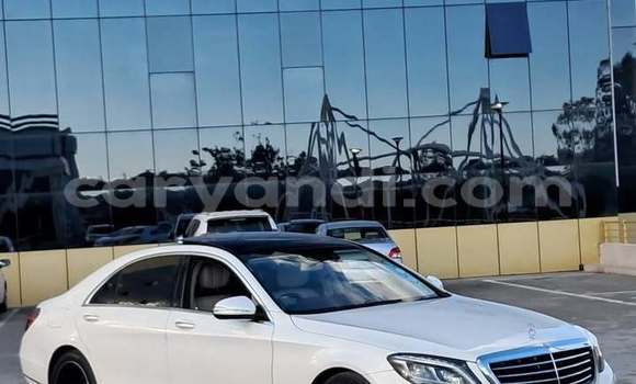 Acheter Occasion Voiture Mercedes‒Benz S–Class Blanc à Lusaka, Zambie Acheter Occasion Voiture Mercedes‒Benz S–Class Blanc à Lusaka, Zambie