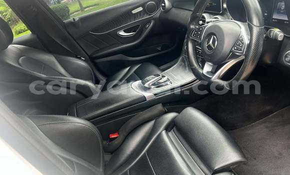 Acheter Occasion Voiture Mercedes‒Benz C–Class Blanc à Lusaka, Zambie Acheter Occasion Voiture Mercedes‒Benz C–Class Blanc à Lusaka, Zambie