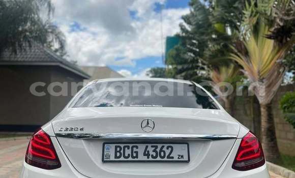 Acheter Occasion Voiture Mercedes‒Benz C–Class Blanc à Lusaka, Zambie Acheter Occasion Voiture Mercedes‒Benz C–Class Blanc à Lusaka, Zambie