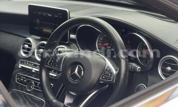 Acheter Occasion Voiture Mercedes‒Benz C–Class Blanc à Lusaka, Zambie Acheter Occasion Voiture Mercedes‒Benz C–Class Blanc à Lusaka, Zambie