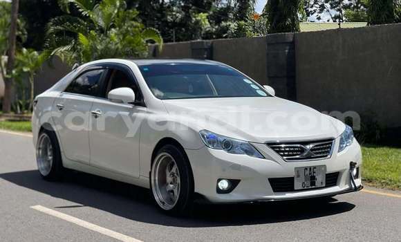 Buy Used Toyota Mark X White Car in Lusaka in Zambia