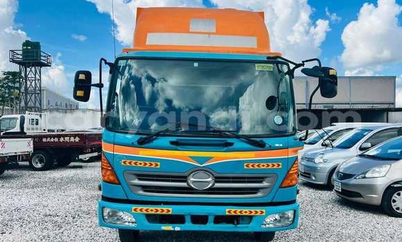 Acheter Occasion Utilitaire Hino Ranger Bleu à Lusaka, Zambie Acheter Occasion Utilitaire Hino Ranger Bleu à Lusaka, Zambie