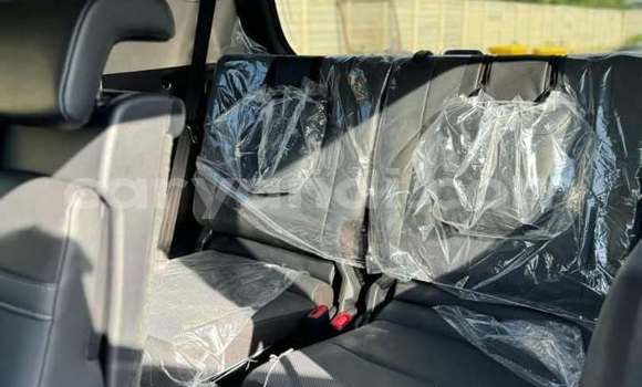 Acheter Occasion Voiture Toyota Prado Noir à Lusaka, Zambie Acheter Occasion Voiture Toyota Prado Noir à Lusaka, Zambie