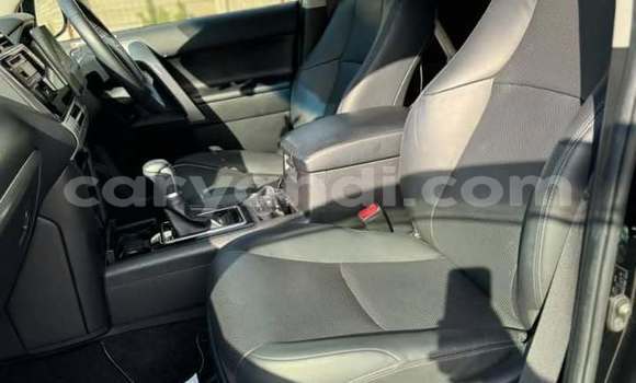 Acheter Occasion Voiture Toyota Prado Noir à Lusaka, Zambie Acheter Occasion Voiture Toyota Prado Noir à Lusaka, Zambie