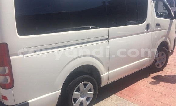 Buy Used Toyota Hiace White Car in Lusaka in Zambia Buy Used Toyota Hiace White Car in Lusaka in Zambia