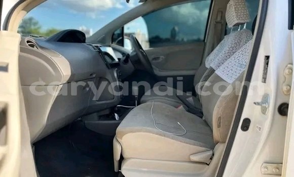 Nunua Ilio tumika Toyota Vitz Nyeupe Gari ndani ya Lusaka nchini Zambia Nunua Ilio tumika Toyota Vitz Nyeupe Gari ndani ya Lusaka nchini Zambia