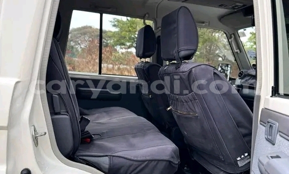 Buy Used Toyota Land Cruiser White Car in Lusaka in Zambia Buy Used Toyota Land Cruiser White Car in Lusaka in Zambia