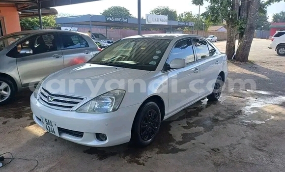 Acheter Occasion Voiture Toyota Allion Blanc à Lusaka, Zambie
