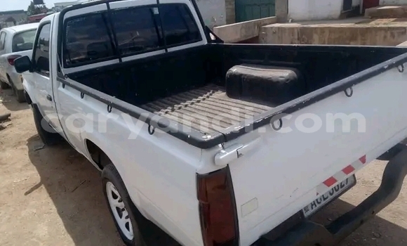 Buy Used Nissan Vanette White Car in Lusaka in Zambia