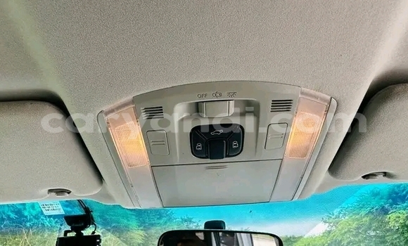 Buy Used Toyota Vellfire White Car in Lusaka in Zambia