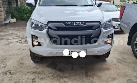 Buy Used Isuzu D–MAX White Car in Lusaka in Zambia Buy Used Isuzu D–MAX White Car in Lusaka in Zambia