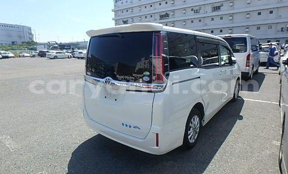 Buy Used Toyota Alphard White Car in Lusaka in Zambia Buy Used Toyota Alphard White Car in Lusaka in Zambia