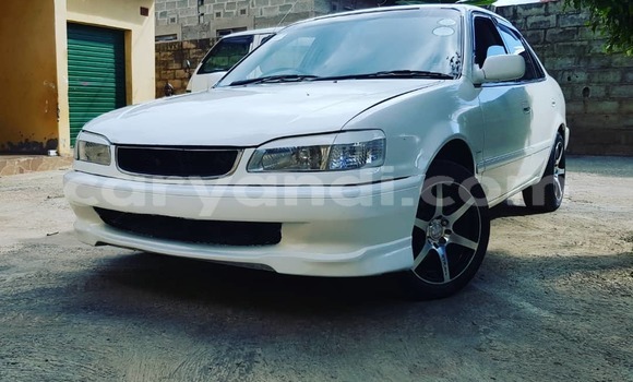 Nunua Ilio tumika Toyota Corolla Nyeupe Gari ndani ya Lusaka nchini Zambia Nunua Ilio tumika Toyota Corolla Nyeupe Gari ndani ya Lusaka nchini Zambia