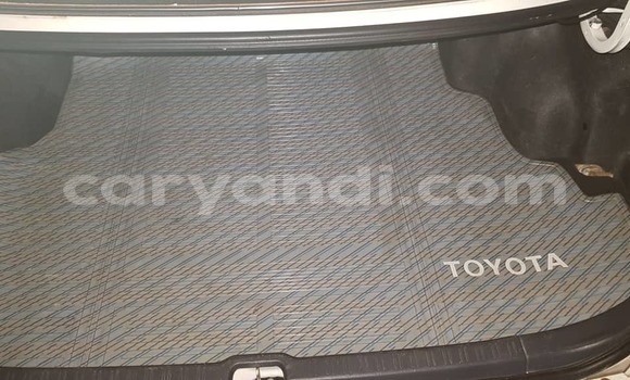 Nunua Ilio tumika Toyota Corolla Nyeupe Gari ndani ya Lusaka nchini Zambia Nunua Ilio tumika Toyota Corolla Nyeupe Gari ndani ya Lusaka nchini Zambia