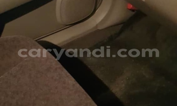 Nunua Ilio tumika Toyota Corolla Nyeupe Gari ndani ya Lusaka nchini Zambia Nunua Ilio tumika Toyota Corolla Nyeupe Gari ndani ya Lusaka nchini Zambia