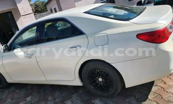 Acheter Occasion Voiture Toyota Mark X Blanc à Lusaka, Zambie Acheter Occasion Voiture Toyota Mark X Blanc à Lusaka, Zambie
