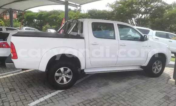Acheter Occasion Voiture Toyota Hilux Blanc à Livingstone, Zambie Acheter Occasion Voiture Toyota Hilux Blanc à Livingstone, Zambie