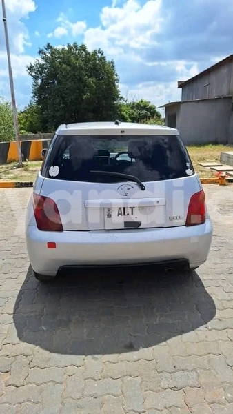 Big with watermark toyota ist zambia lusaka 29243