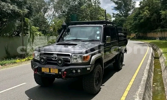 Acheter Occasion Voiture Toyota Land Cruiser Prado Noir à Lusaka, Zambie Acheter Occasion Voiture Toyota Land Cruiser Prado Noir à Lusaka, Zambie