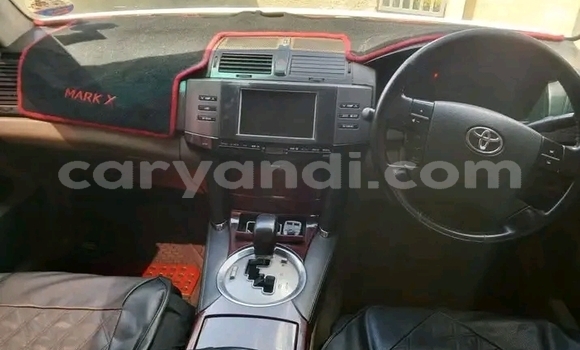 Tenga Tsaru Toyota Mark X Chena Mota in Choma in Southern Tenga Tsaru Toyota Mark X Chena Mota in Choma in Southern