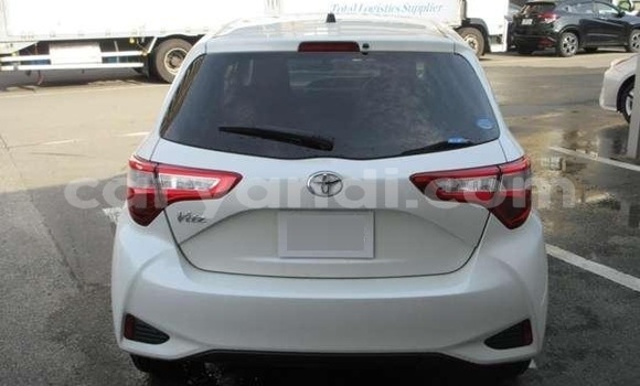 Buy Used Toyota Vitz White Car in Chingola in Zambia Buy Used Toyota Vitz White Car in Chingola in Zambia