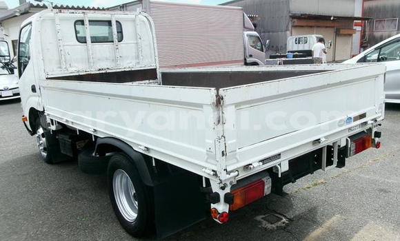 Acheter Occasion Voiture Toyota Dyna Blanc à Chilanga, Lusaka Acheter Occasion Voiture Toyota Dyna Blanc à Chilanga, Lusaka