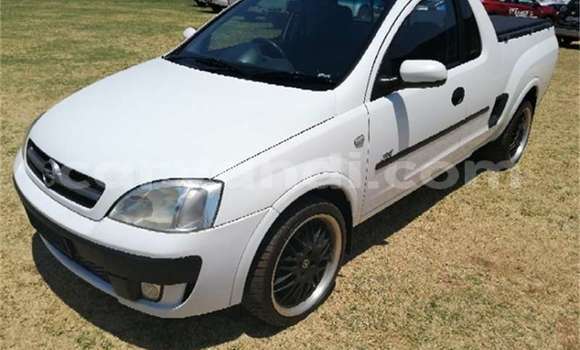 Acheter Occasion Voiture Opel Corsa Blanc à Livingstone, Zambie Acheter Occasion Voiture Opel Corsa Blanc à Livingstone, Zambie
