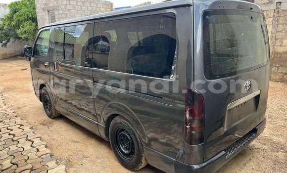Acheter Occasion Voiture Toyota Hiace Noir à Choma, Du sud Acheter Occasion Voiture Toyota Hiace Noir à Choma, Du sud