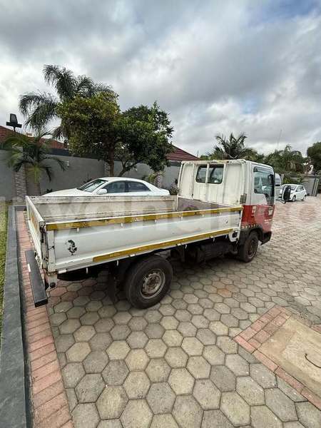 Big with watermark mazda 326 zambia chipata 29301