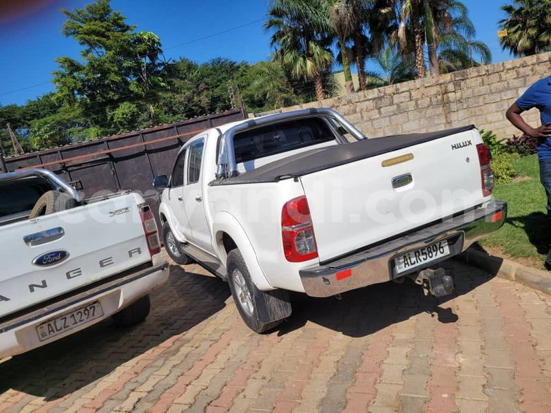 Big with watermark toyota hilux northern isoka 29312