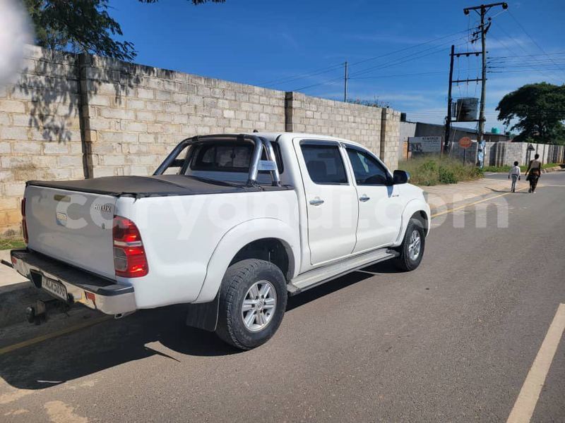 Big with watermark toyota hilux northern isoka 29312