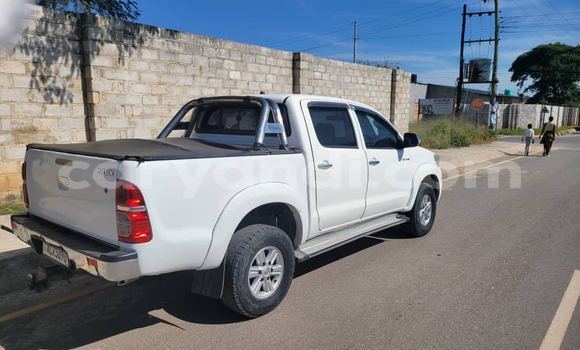 Buy Used Toyota Hilux White Car in Isoka in Northern Buy Used Toyota Hilux White Car in Isoka in Northern