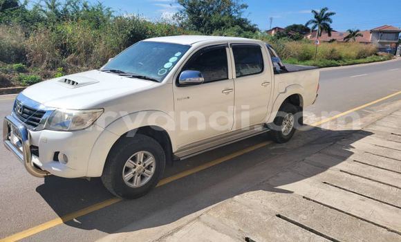Buy Used Toyota Hilux White Car in Isoka in Northern Buy Used Toyota Hilux White Car in Isoka in Northern