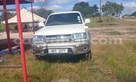 Acheter Occasion Voiture Toyota Surf Blanc à Lusaka, Zambie Acheter Occasion Voiture Toyota Surf Blanc à Lusaka, Zambie
