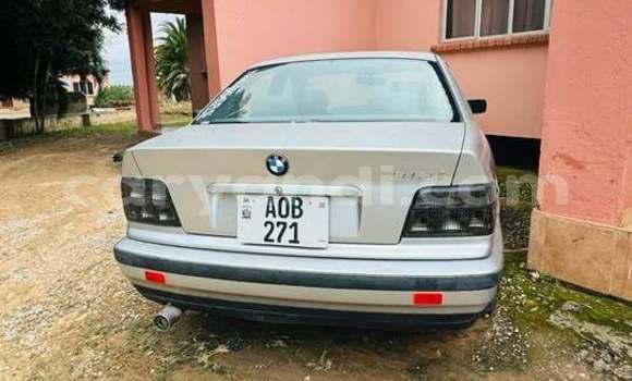 Acheter Occasion Voiture BMW 02 (E10) Autre à Import - Dubai, Zambie Acheter Occasion Voiture BMW 02 (E10) Autre à Import - Dubai, Zambie