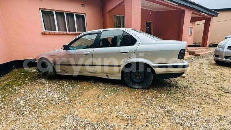Big with watermark bmw 02 e10 zambia import dubai 29333