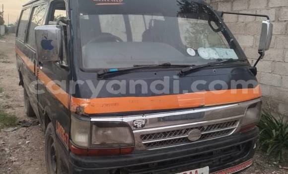 Nunua Ilio tumika Toyota Hiace Nyeusi Gari ndani ya Lusaka nchini Zambia Nunua Ilio tumika Toyota Hiace Nyeusi Gari ndani ya Lusaka nchini Zambia