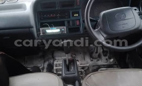 Acheter Occasion Voiture Toyota Hiace Noir à Lusaka, Zambie Acheter Occasion Voiture Toyota Hiace Noir à Lusaka, Zambie