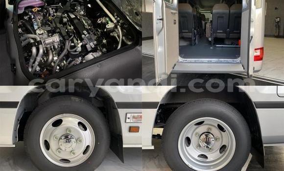 Acheter Occasion Voiture Toyota Coaster Gris à Lusaka, Zambie Acheter Occasion Voiture Toyota Coaster Gris à Lusaka, Zambie