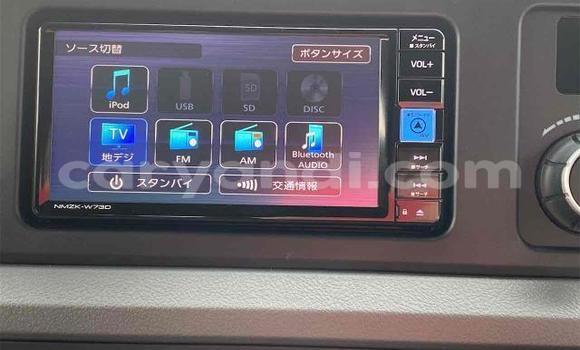 Acheter Occasion Voiture Toyota Coaster Gris à Lusaka, Zambie Acheter Occasion Voiture Toyota Coaster Gris à Lusaka, Zambie