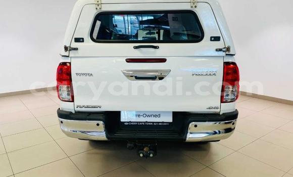 Buy Used Toyota Hilux White Car in Lusaka in Zambia Buy Used Toyota Hilux White Car in Lusaka in Zambia