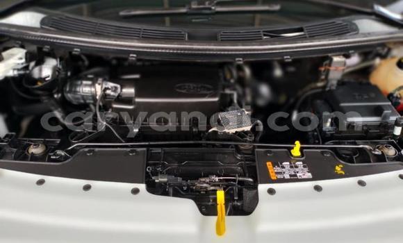 Buy Used Ford Tourneo Custom White Car in Solwezi in North-Western Buy Used Ford Tourneo Custom White Car in Solwezi in North-Western