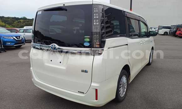 Tenga Tsaru Toyota Voxy Chena Mota in Kitwe in Zambia Tenga Tsaru Toyota Voxy Chena Mota in Kitwe in Zambia