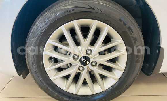 Acheter Occasion Voiture Kia Rio Blanc à Lusaka, Zambie Acheter Occasion Voiture Kia Rio Blanc à Lusaka, Zambie