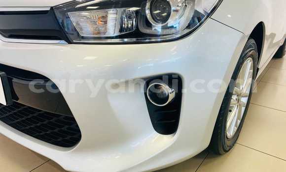 Acheter Occasion Voiture Kia Rio Blanc à Lusaka, Zambie Acheter Occasion Voiture Kia Rio Blanc à Lusaka, Zambie